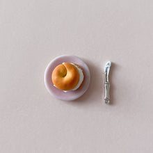 Load image into Gallery viewer, Cream Cheese Bagel Necklace
