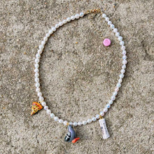 Load image into Gallery viewer, Custom Dinner Party Pearl Necklace
